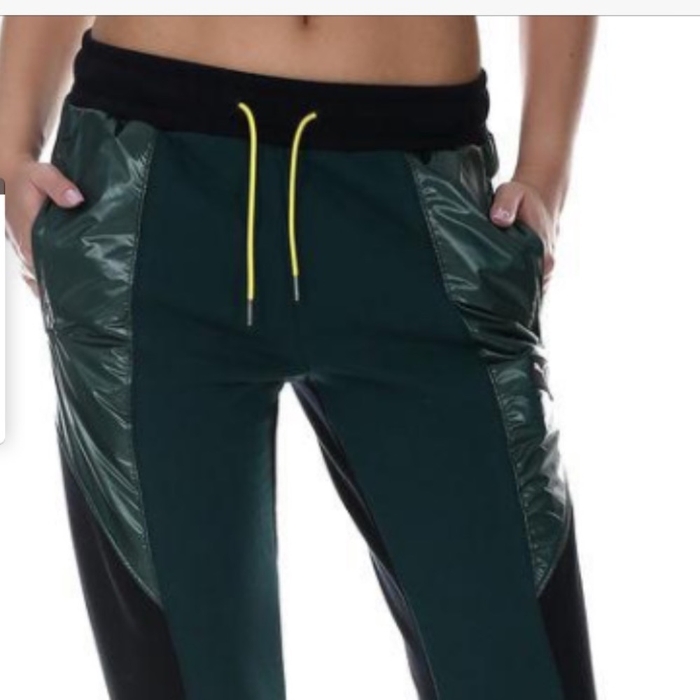 Puma Trailblazer Woven Women’s Pants